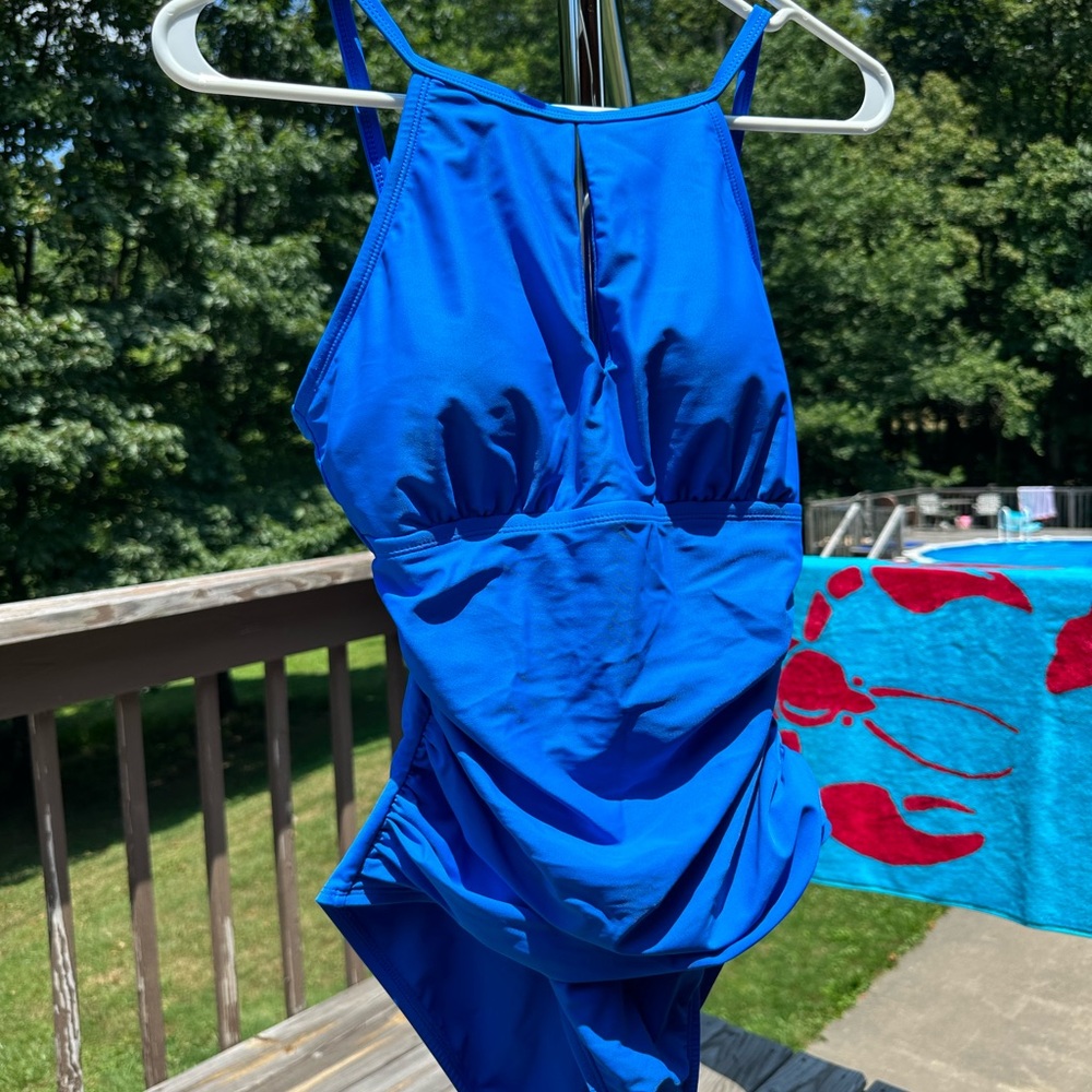 ELLEN TRACY ONE PIECE SWIMSUIT